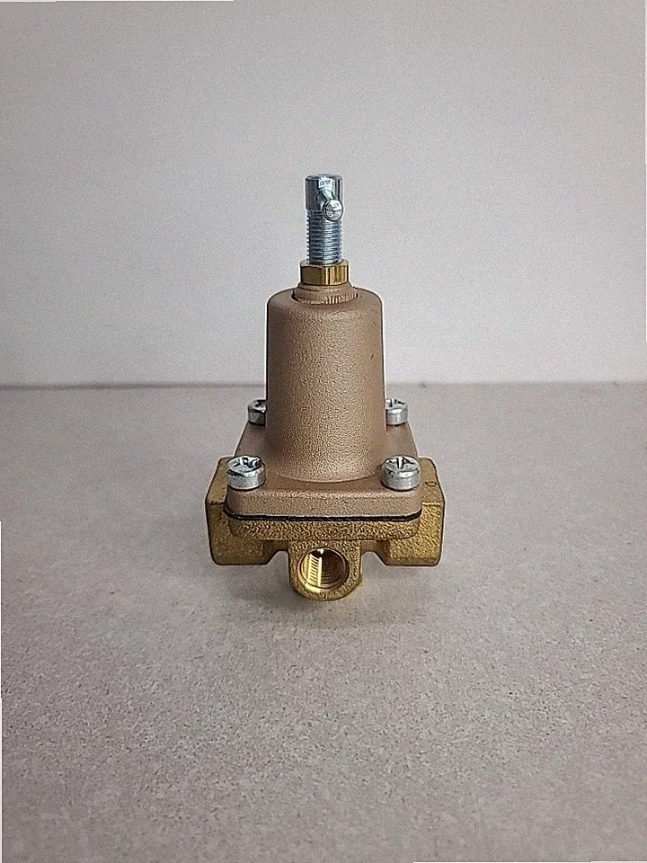 1/2" NPT 3-Way Small Water Pressure Regulator, 10-125 psi