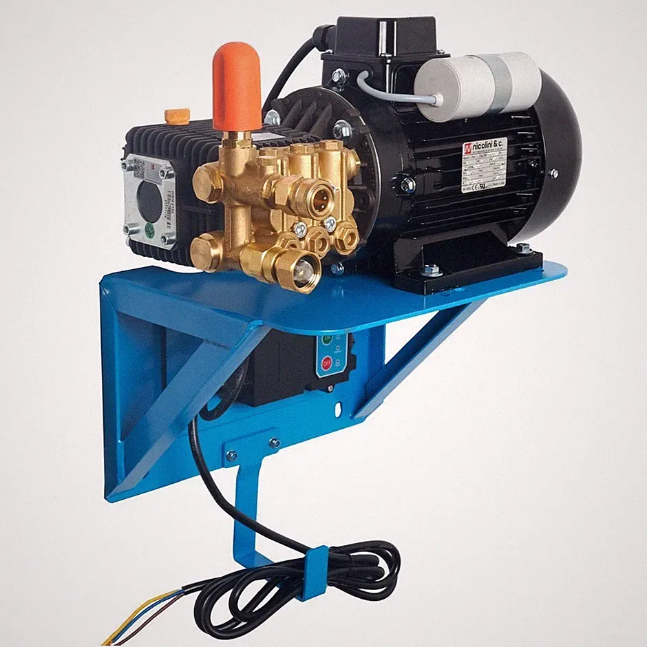 1500 PSI 2.8 GPM Electric Pressure Washer w/ TSS, Bertolini Pump, 3 HP 240 V