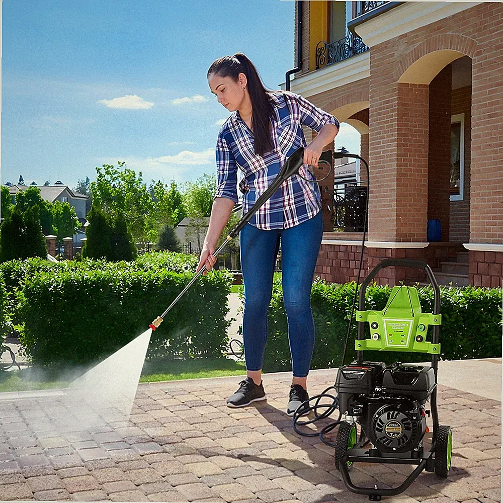 2650 PSI 2.4 GPM Gas Pressure Washer with 5 Nozzles & 25ft Hose for Patio Garden