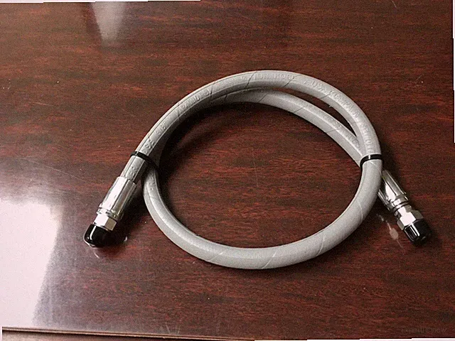 3/8" x 6' Grey 4,000 PSI Pressure Washer Jumper Hose