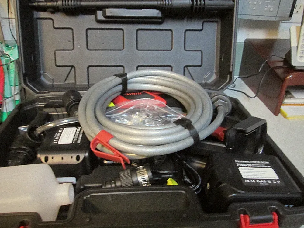 Avhrit Cordless Pressure Washer - NEW