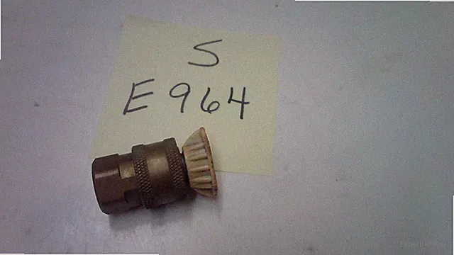 BRASS PRESSURE WASHER QUICK COUPLER WITH YELLOW TIP