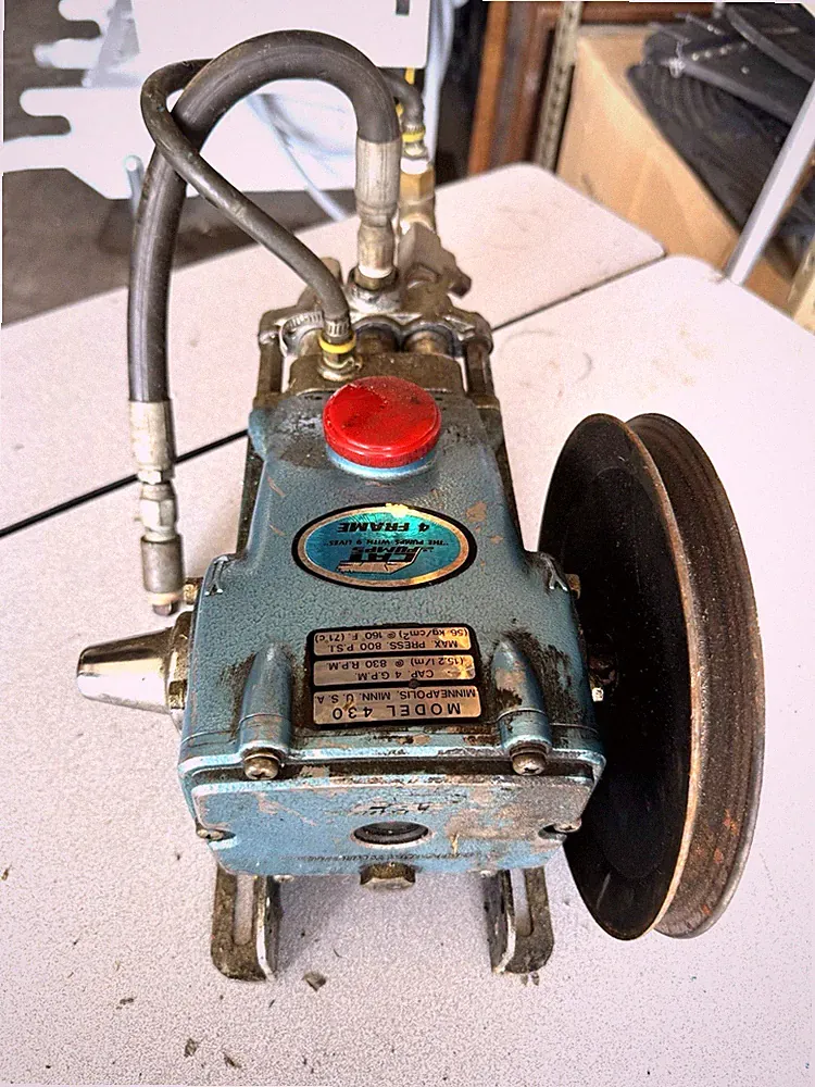 CAT Pumps 430 Frame Piston Pump Pressure Washer Car Wash Untested in#3