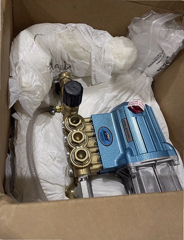 CAT Pumps Pressure Washer Pump, 4000 PSI, 3.5 GPM, Direct Drive, Gas