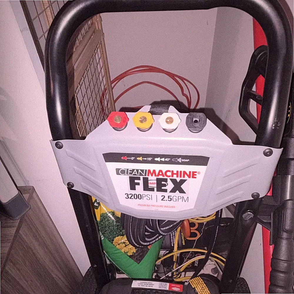 Clean Machine FLEX 3200 PSI 2.5 GPM Gas Cold Water Pressure Washer Soap Tank