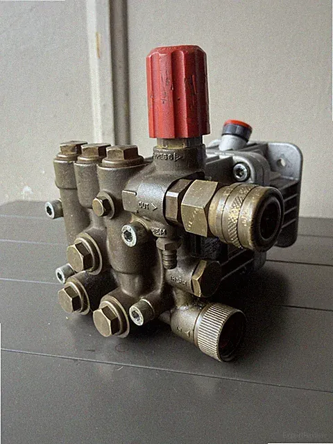 Comet AXD 3020G Pressure Washer Pump - LOW PRESSURE - PARTS OR REPAIR