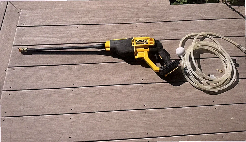 DeWalt 20V Max Cordless 550 PSI Electric Pressure Washer Model# DCPW550