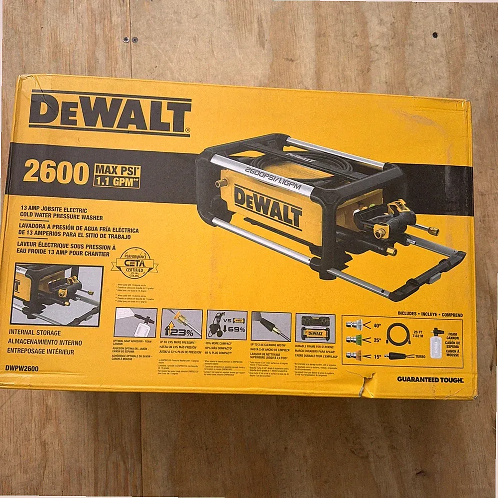 DEWALT 2600 MAX PSI 1.1 GPM COLD WATER ELECTRIC PRESSURE WASHER ON WHEELS