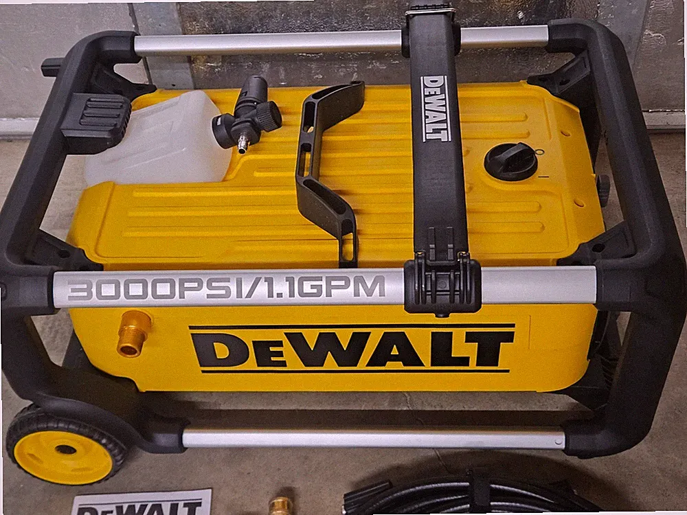 DeWalt 3000 PSI 1.1 GPM Electric Cold Water Pressure Washer Model# DWPW3000