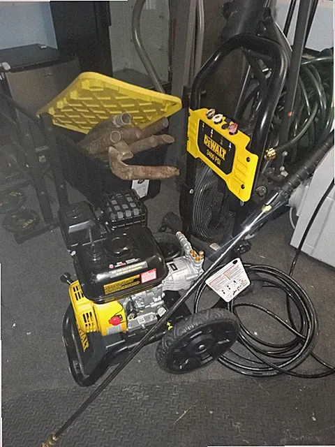 DEWALT 3400 PSI Gas Pressure Washer Wheel-Mounted High Pressure Cleaner
