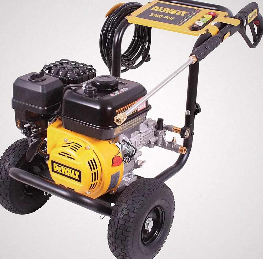 Dewalt 61147S 3300 PSI 2.4 GPM Gas Cold Water Pressure Washer