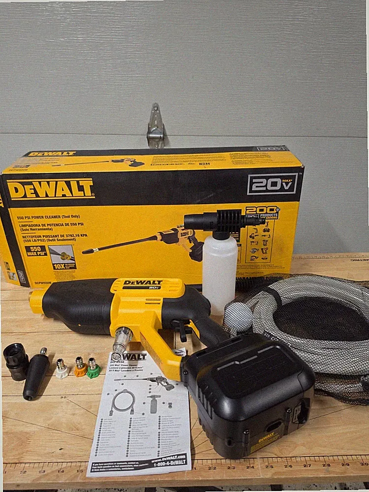 DeWalt DCPW550B 20V MAX 550 PSI Power Cleaner Tool Only