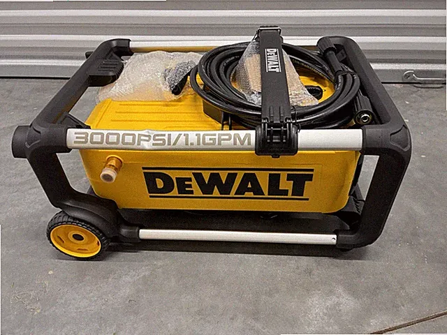 DEWALT DWPW3000 3000 PSI 1.1 GPM Electric Pressure Washer