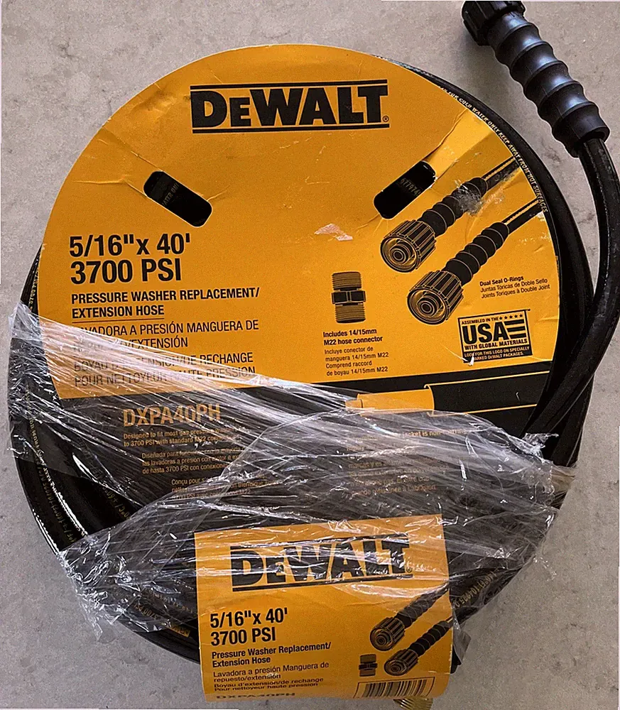 DeWalt DXPA40PH 40' x 5/16" Pressure Washer Hose 3700 PSI