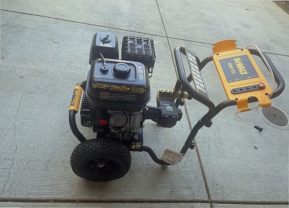 DEWALT Gasoline Pressure Washer 4000 PSI Star Pro Pump, Carry Handle, Hose, Wand