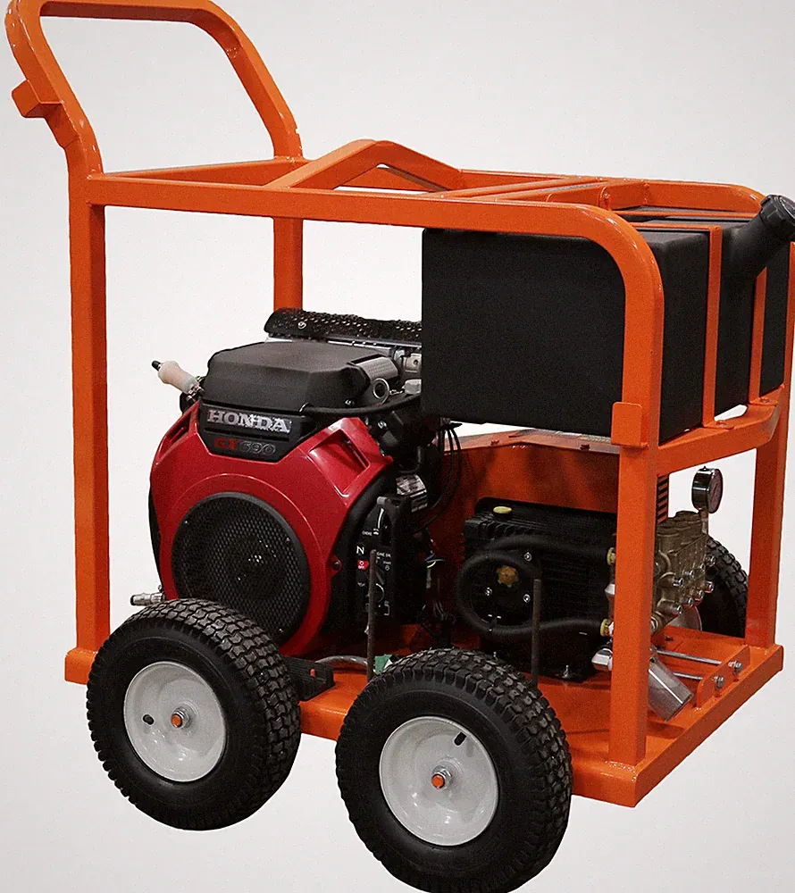 EASYKLEEN INDUSTRIAL COLD WATER GAS 4 GPM 7000 PSI HONDA ENGINE PRESSURE WASHER