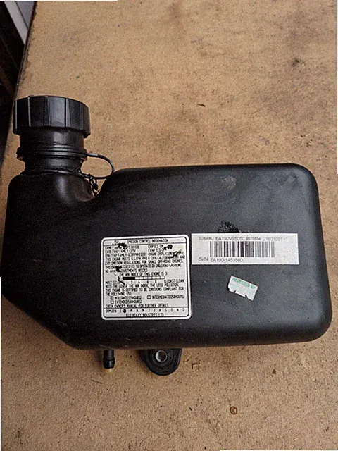 Genuine OEM Subaru EA190VPressire Washer Fuel Gas Tank 16620-Z620210