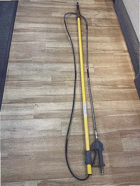 GIRAFFE PRESSURE WAND *instore pickup* (PSJ008562)