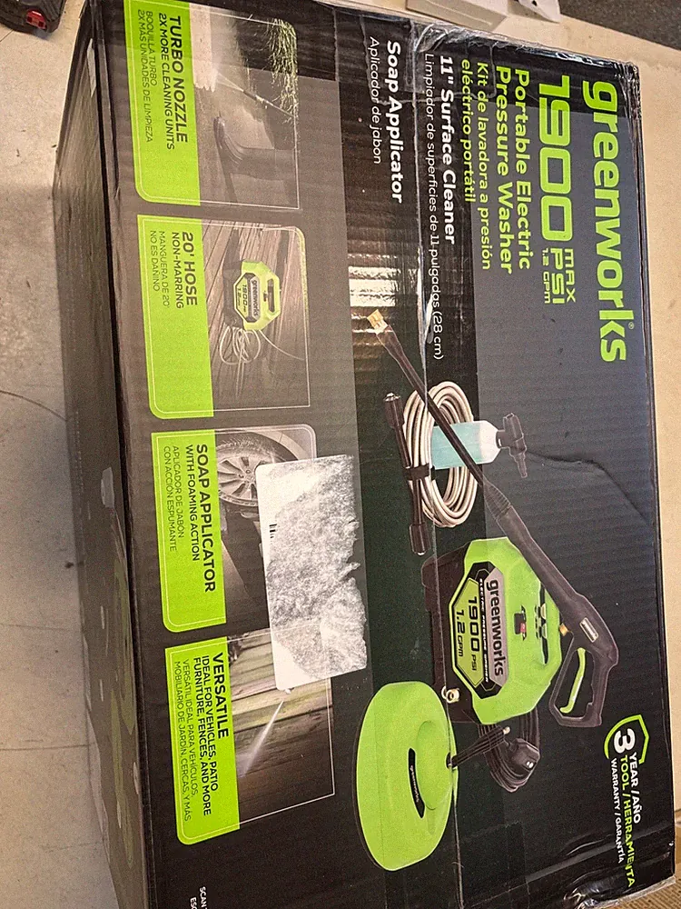 Greenworks 1900 PSI 1.2 GPM Electric Pressure Washer Kit. surface Cleaner.NB 011