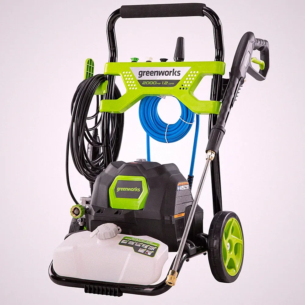 Greenworks 2000 PSI (1.2 GPM) Electric Pressure Washer 2000 PSI, Green