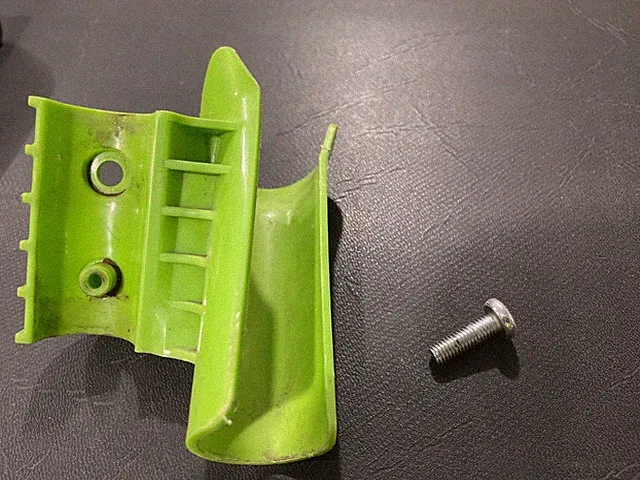 Greenworks 2000 PSI Pressure Washer (GPW1006Parts:Gun Holder