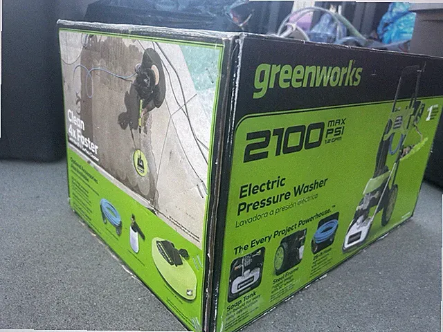 Greenworks 2100 PSI 1.2-GPM Cold Water Electric Pressure Washer