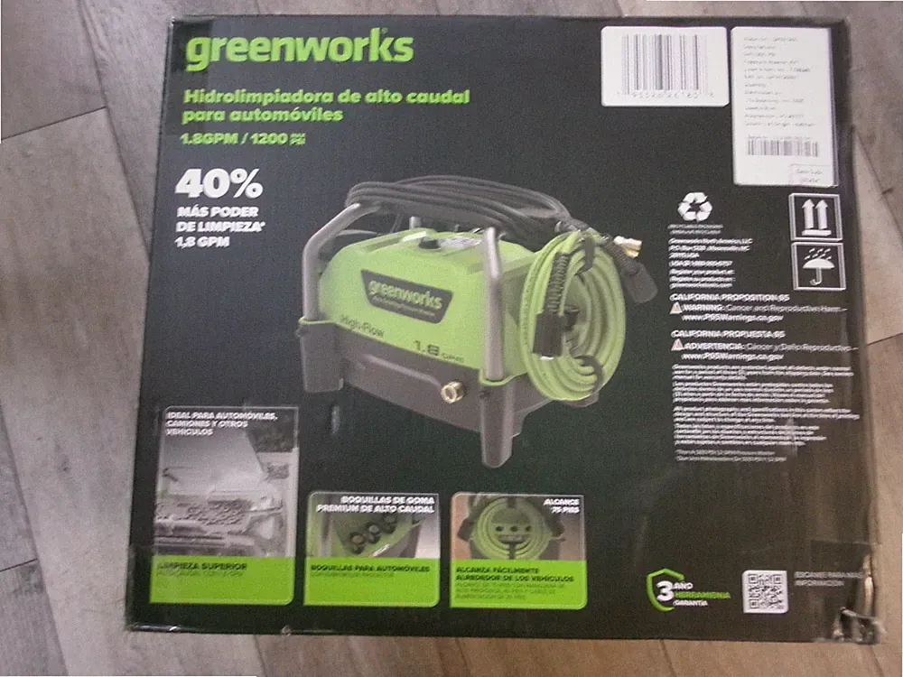 Greenworks High Flow 1200-PSI Cold Water Electric Pressure washer 3 Spray Tips