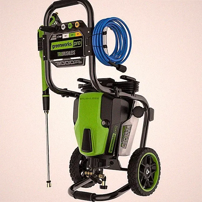 Greenworks Pro 3000-PSI 2.0-GPM Cold Water Electric Pressure washer with 5 Spray
