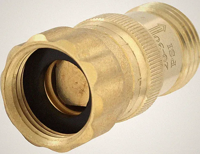 Heavy Duty 25 psi Water Pressure Regulator 3/4 inch Hose Thread Drip Irrigati...