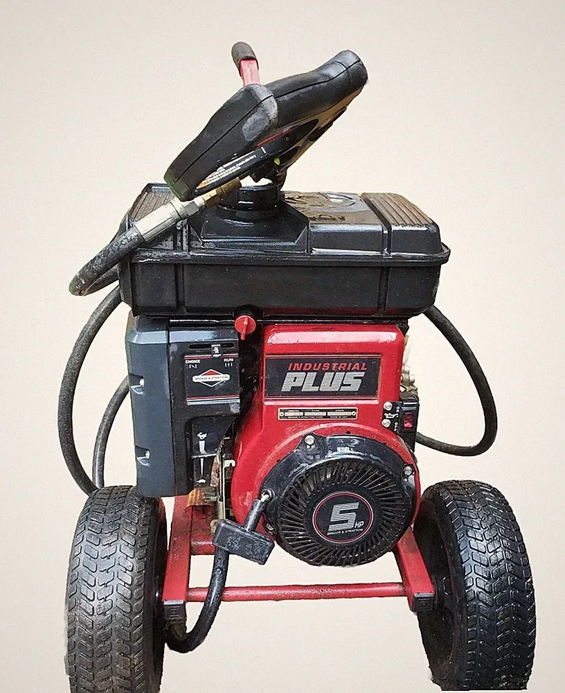 Industrial Plus 5Hp Gas Pressure Washer With CAT Pump 2SFX30G. Pre-owned