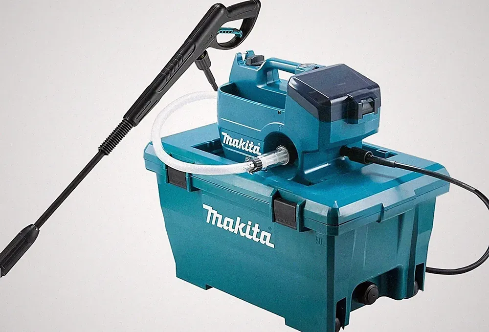 Makita MHW080DZK Rechargeable High Pressure Washer Tool + Case