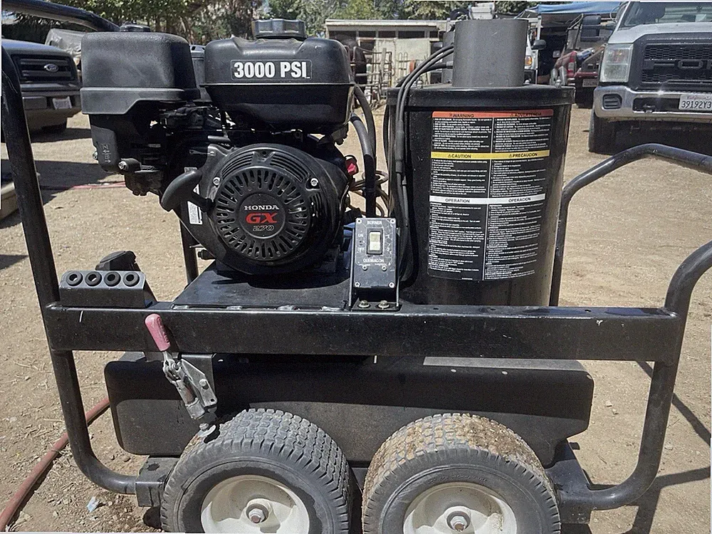 🔥 Mi-T-M HOT WATER PRESSURE WASHER – 3,000 PSI / 3 GPM 🔥