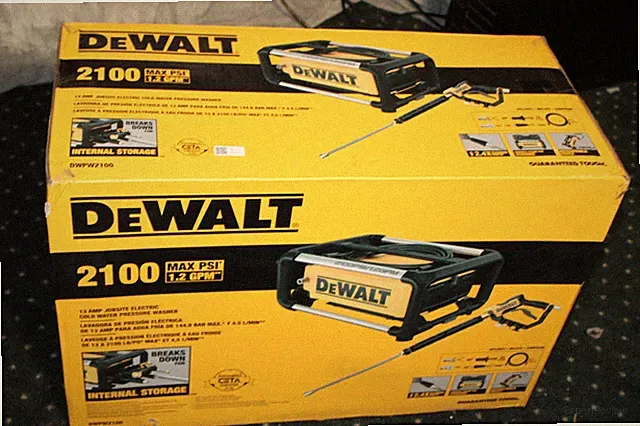 New DeWALT DWPW2100 2100 PSI 1.2 GPM Electric Jobsite Pressure Washer