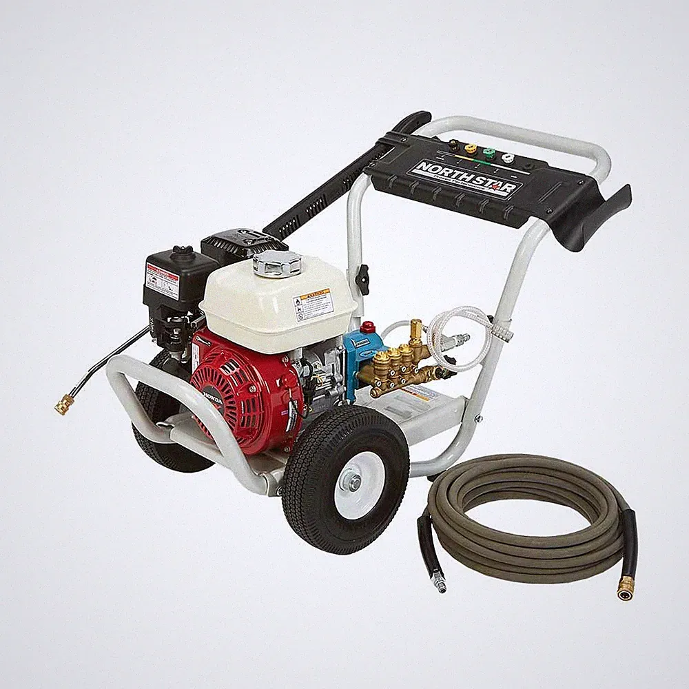 NorthStar Pressure Washer - 3,300 PSI - 2.5 GPM - Honda GX200 - #157132