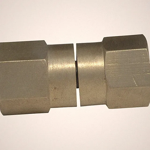 NorthStar Pressure Washer Swivel, 3/8in. NPT-F x 3/8in. NPT-F, 4000 PSI, Brass