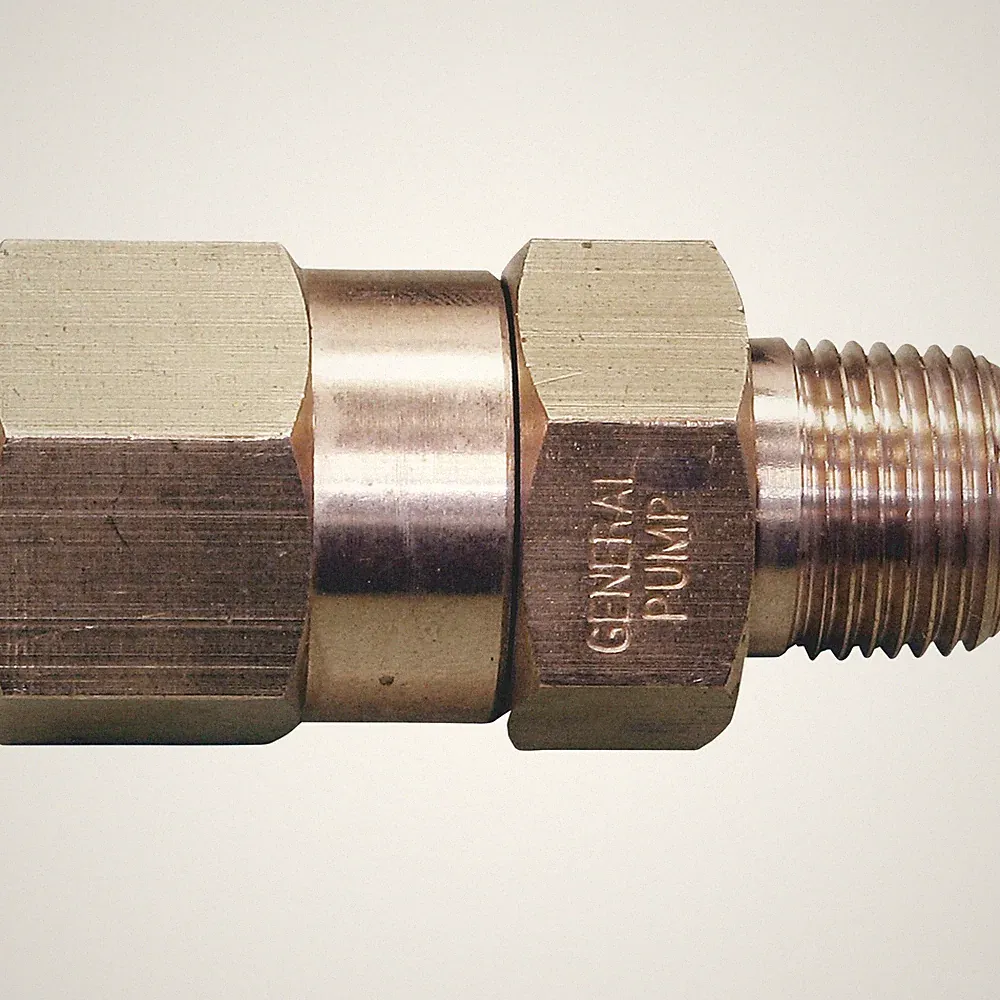 NorthStar Pressure Washer Swivel Coupler, 3/8in. NPT-M x 3/8in. NPT-F, 4000
