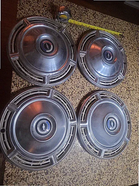 OEM 1968 68 Chevy Nova Chevelle Hub Caps Wheel Cover Chevrolet GM Bowtie x 4