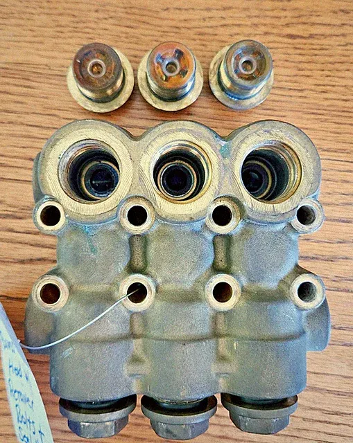 OEM Cat Pumps Pressure Washer Manifold, Head 48846 for 66DX Model Pumps