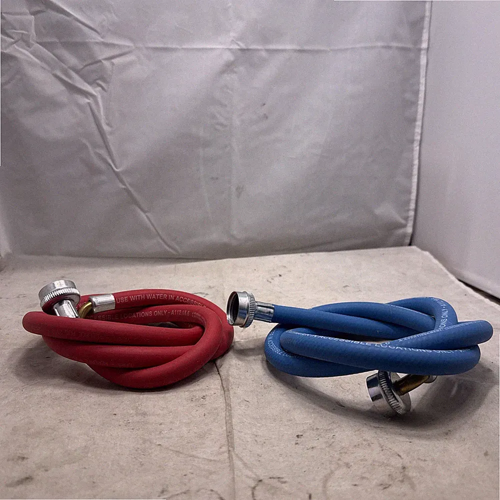 PAIR Everbilt4FT RED/BLUE RUBBER WASHER HOSES Open Box