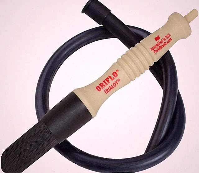 Parts Brush™ Oriflo with Hose (#OR101H) – Flow-Thru Parts Washer Brush with 28”