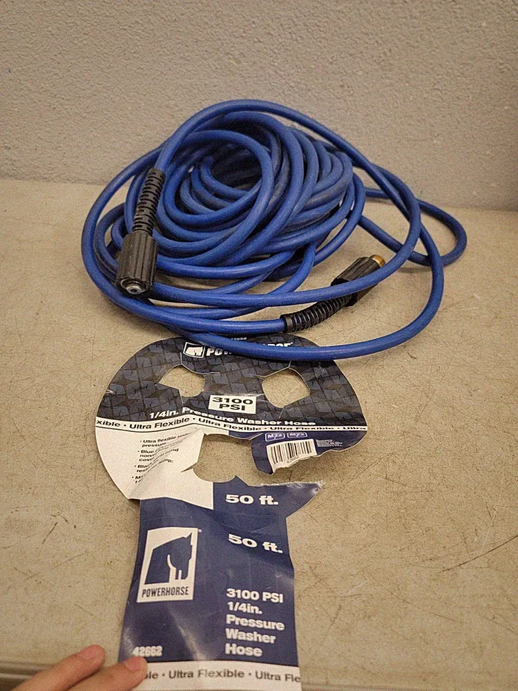Powerhorse Nonmarking Pressure Washer Hose, 3200 PSI, 50ft. x 1/4in. 646200514