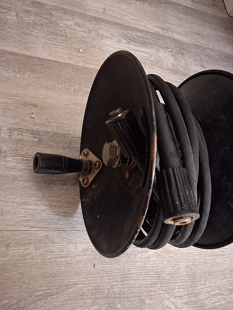 Pressure Washer Hose Reel 150Ft Heavy Duty Steel Manual Crank Reel 3/8" 4000 PSI