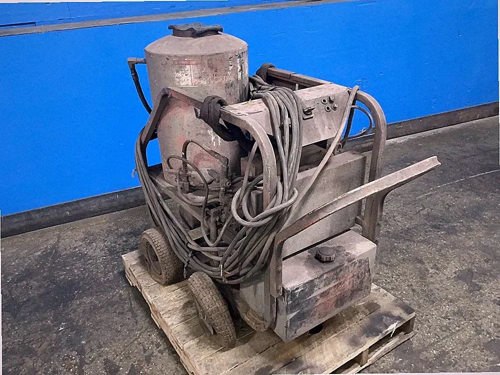 RAIDER HOT WATER PRESSURE WASHER