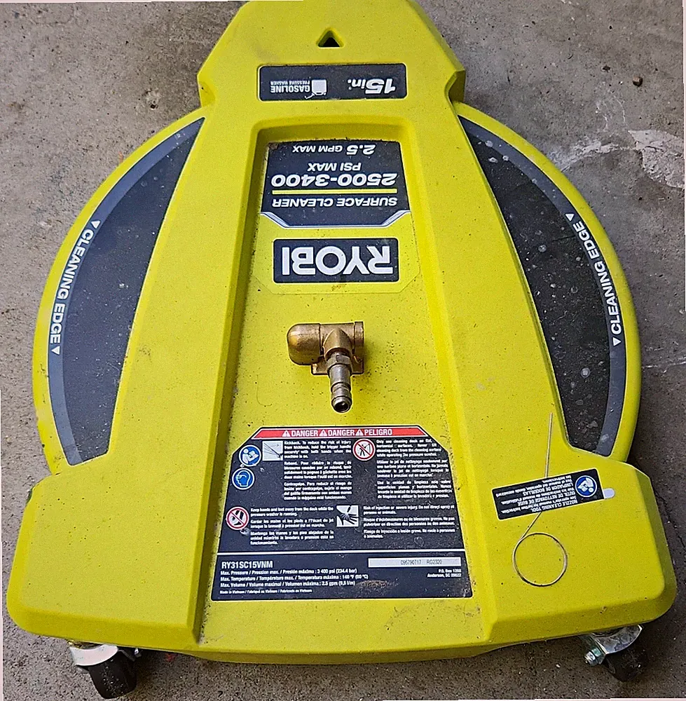 Ryobi 15in Surface Cleaner 2.5 GPM for Cold Water Pressure Washer RY31SC15VNM