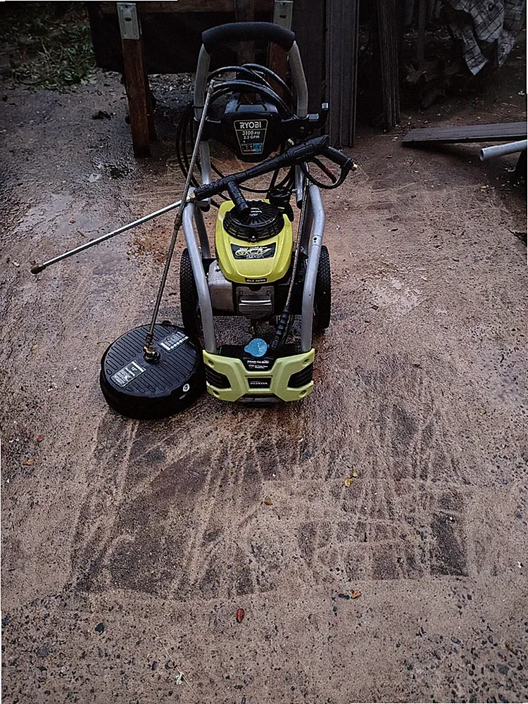 RYOBI 3100 PSI 2.5 GPM Gas Pressure Washer w/ Surface Cleaner