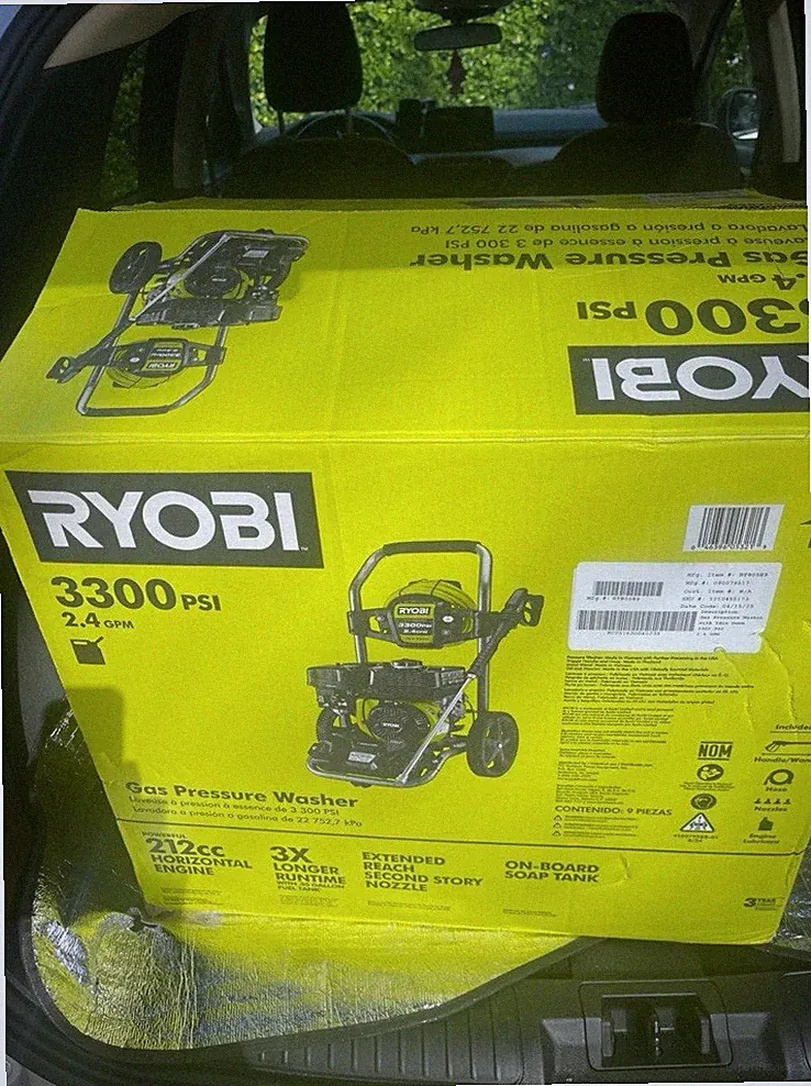 RYOBI 3300 PSI 2.4 GPM Gas Pressure Washer 212cc Soap Tank Hose Gun