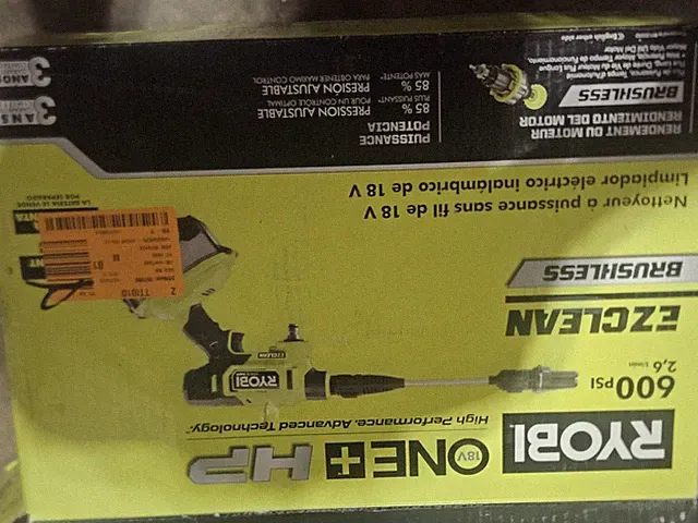 Ryobi ONE+ HP Brushless Cordless 18V Pressure Washer 600 PSI EZClean