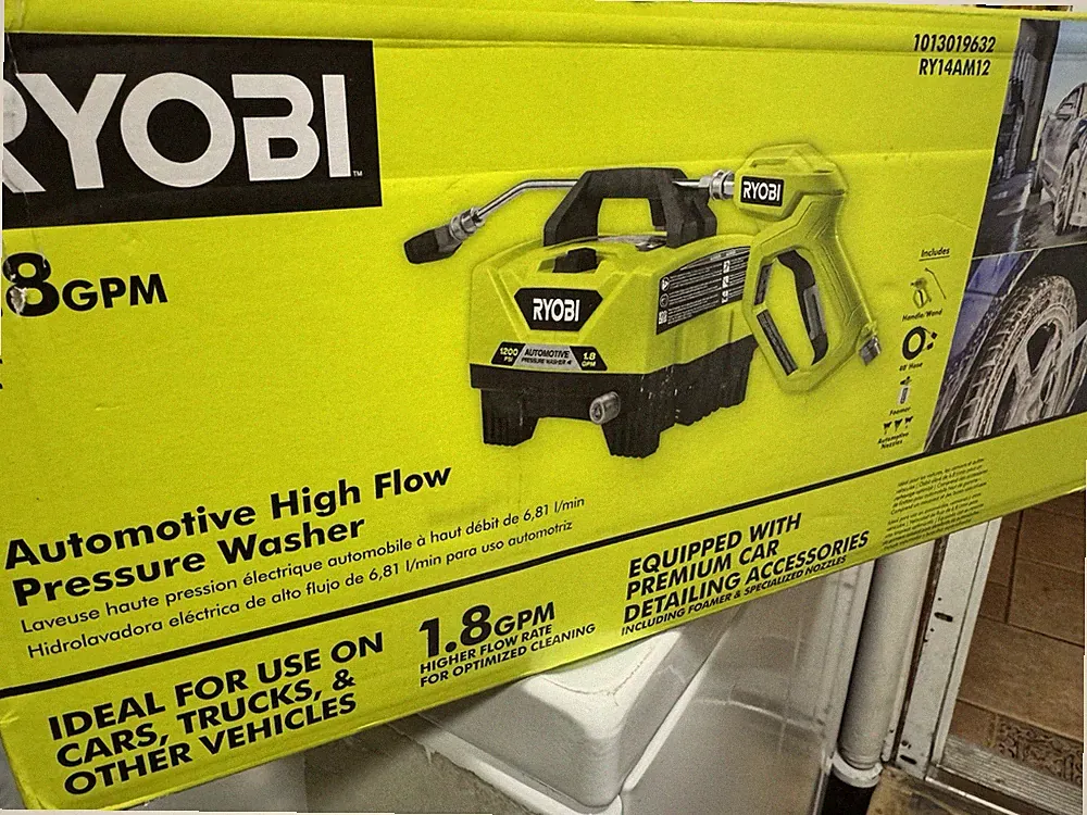 RYOBI RY14AM12 1.8 GPM 1200 PSI Automotive High Flow Pressure Washer O.B.