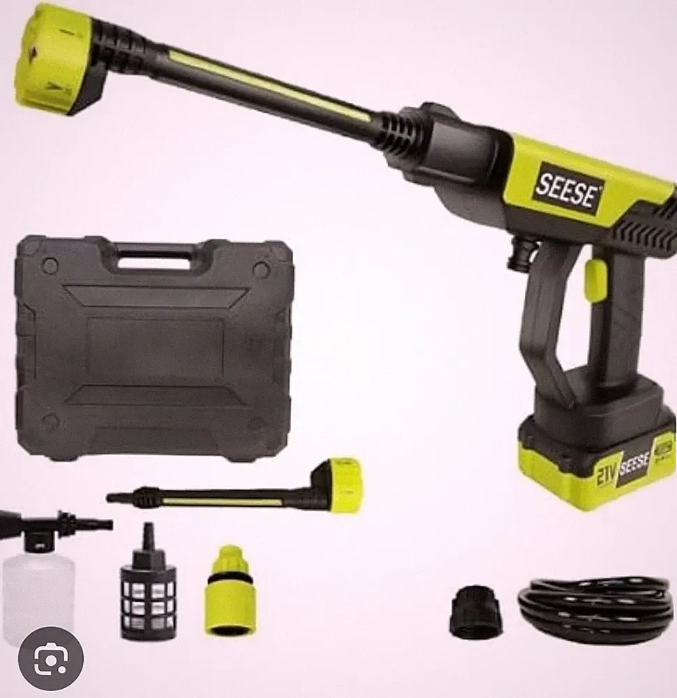 SEESE 800 PSI Green Portable Cordless Water Pressure Washer