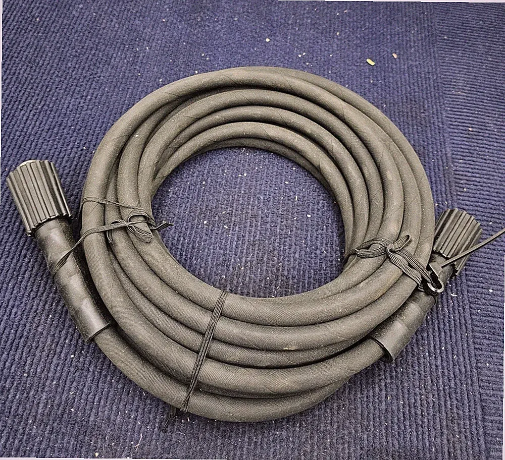 SHC MAX 3600 PSI Pressure Washer Hose 30ft. Black 248 Bar 322B2052M